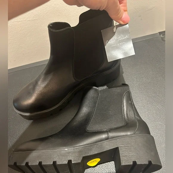 Enzo Tesoti Black Leather Lug  Chelsea Boots 40 ( 9  US) Made In Spain Ankle - Picture 6 of 6